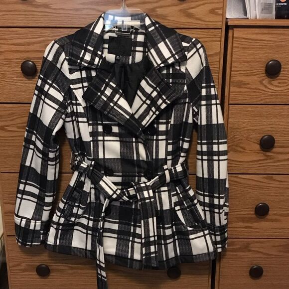 Jackets & Blazers - Plaid Juniors Jacket - Black and White